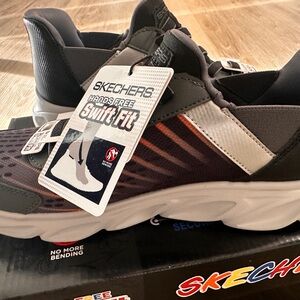 Skechers Kids Black/Charcoal Swift-Fit Sneakers- size 3 kids